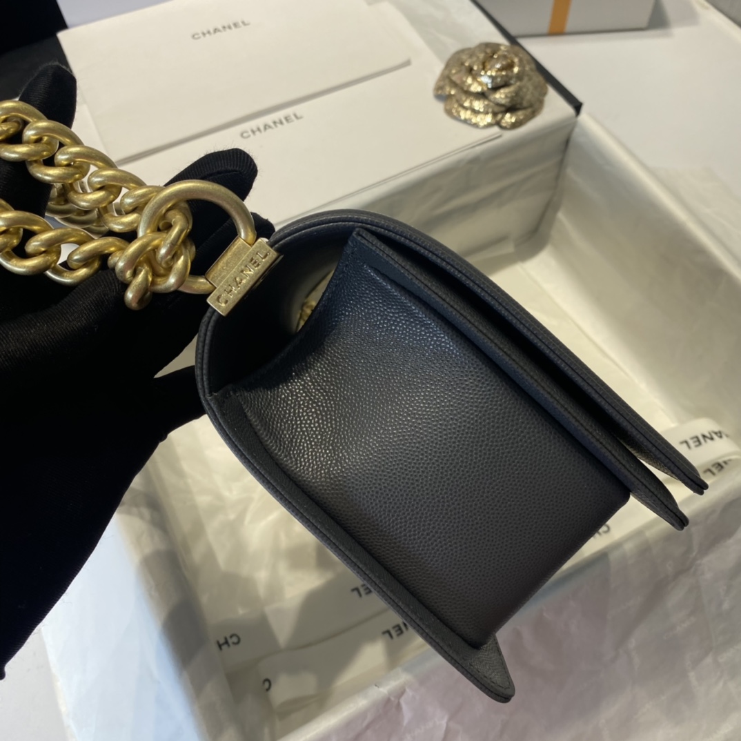 Ch**el medium boy bag chevron gold-tone metal grained leather dark gray a67086 25cm