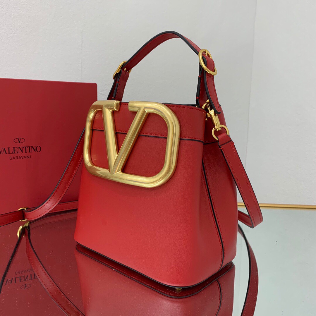 Va1e*ntin0 s*pervee leather handbag red ww2b0j74zxl 20 x 19 x 12 cm