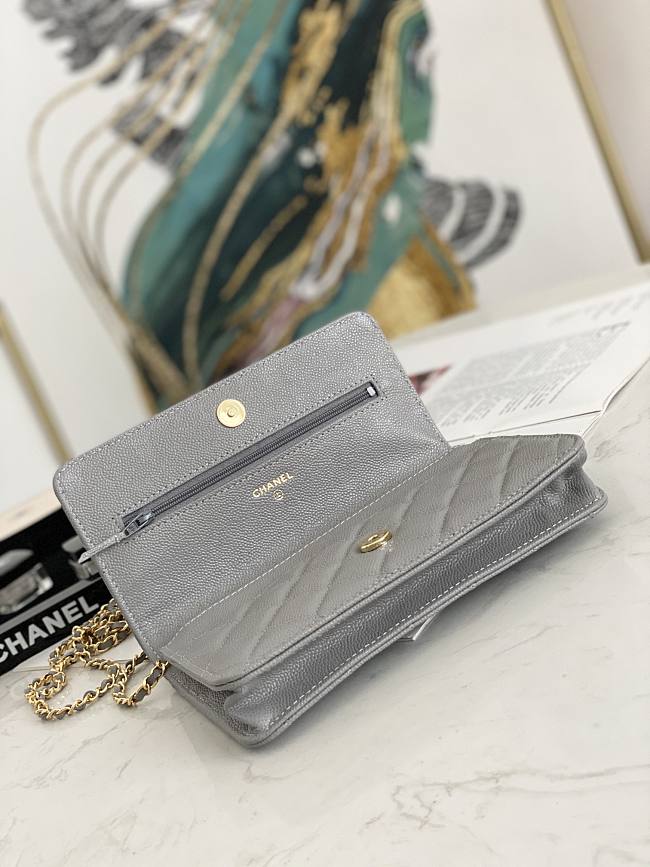 Ch**el wallet on chain gray ap2298 19.2 × 12.3 x 3.5 cm