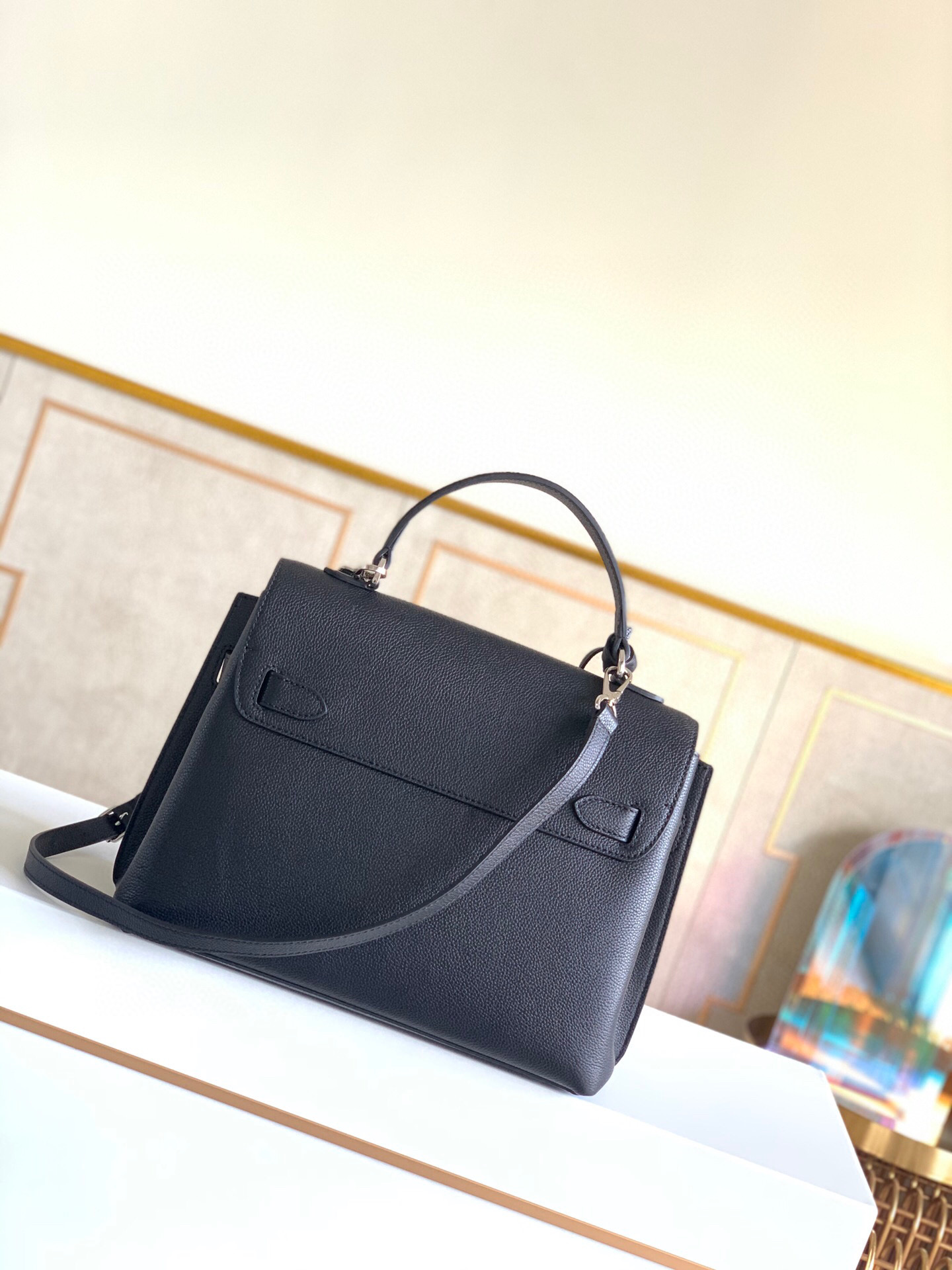 l0vis Vvtt0n lockme ever mm black m51395 33.5 × 21.5 × 14.5 cm