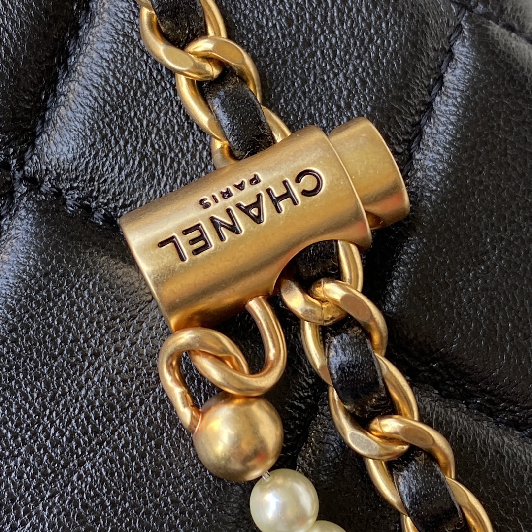 Ch**el mini camera case leather imitation pearls light black as2856 18 x 14 x 7 cm