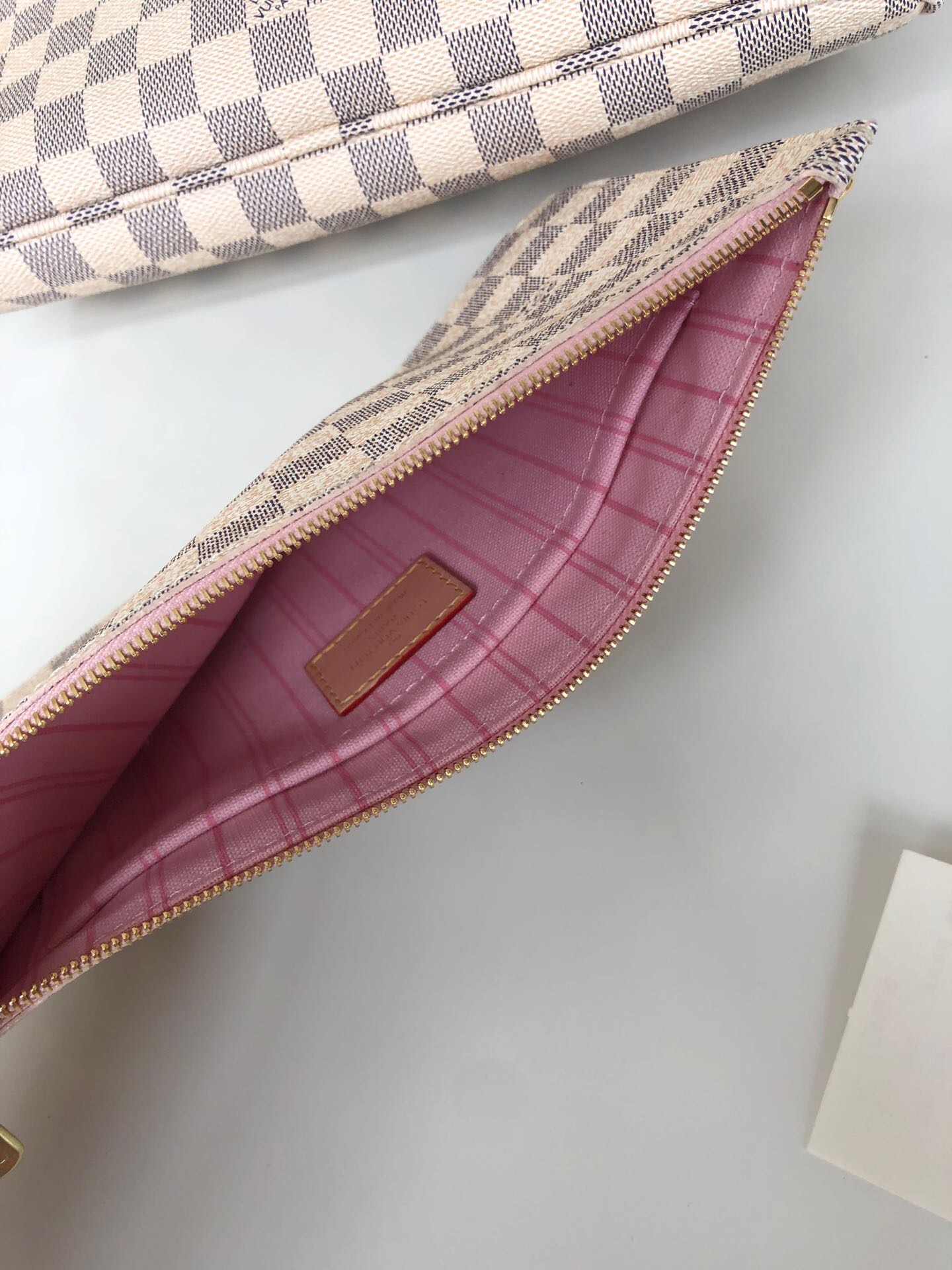 LV Neverfull Mommy shopping GM bag white 40cm m32231