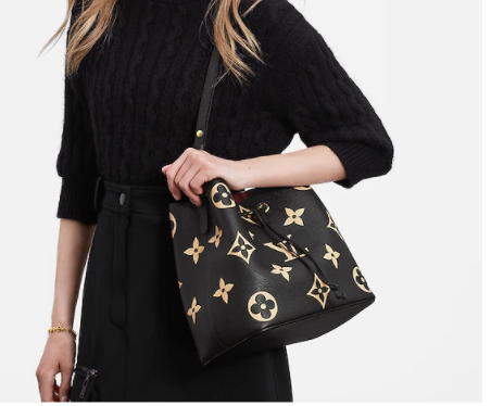 LV NÉONOÉ MM M45497 26CM