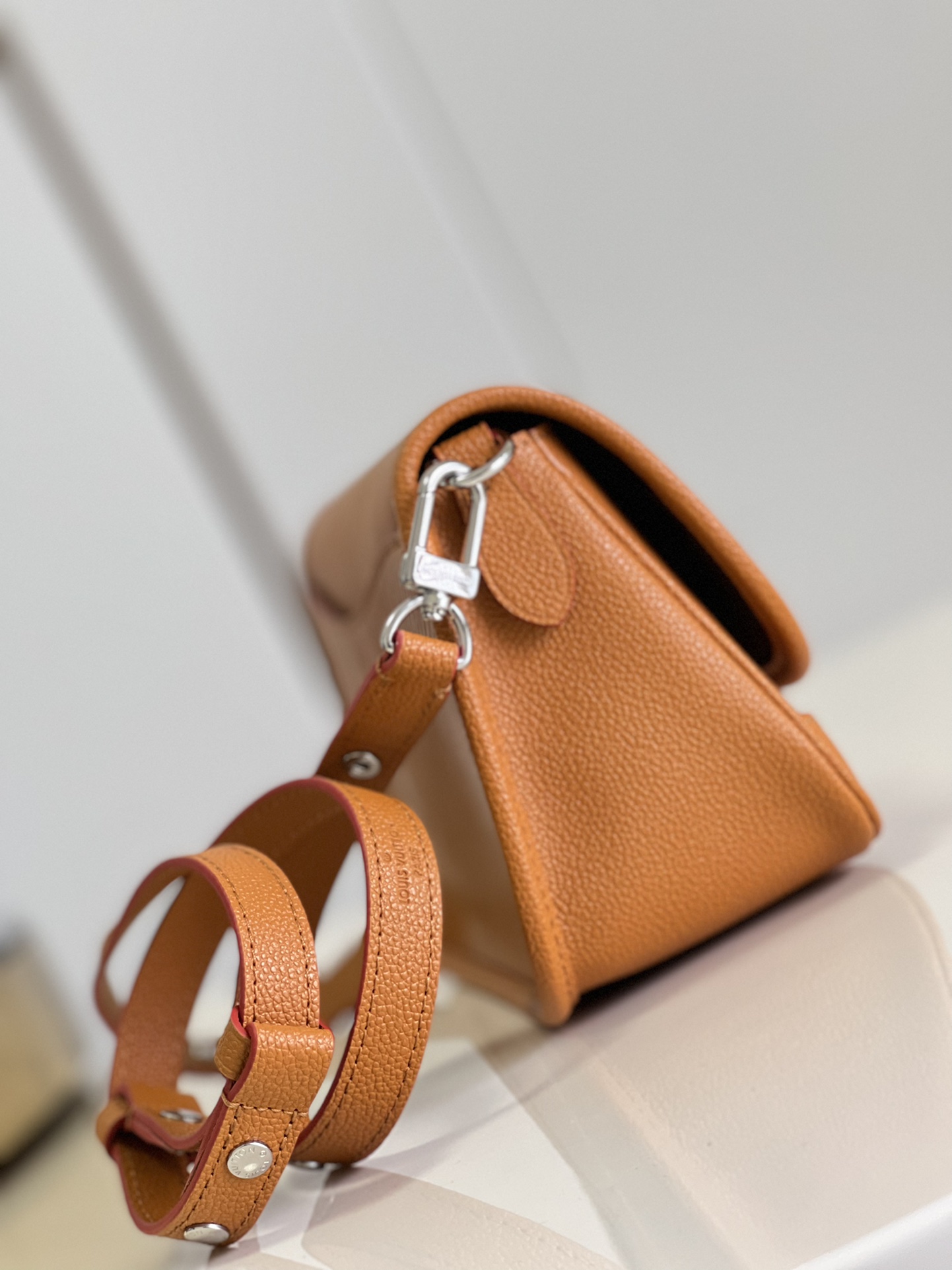 l0vis Vvtt0n buci handbag m59386 24.5cm 02