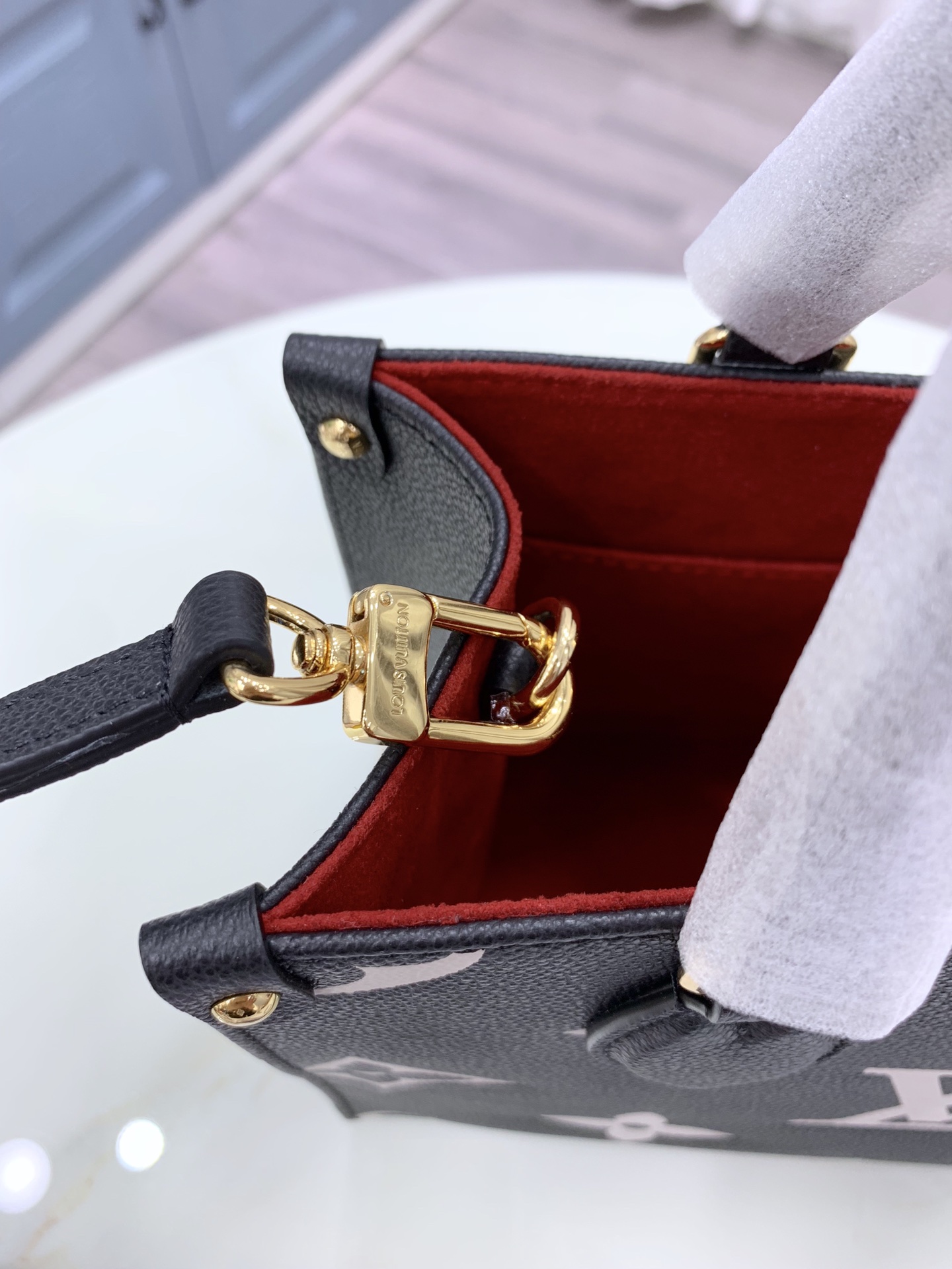 l0vis Vvtt0n onthego pm m57855 25cm