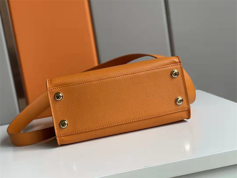 LV On my side PM  M59432 25cm