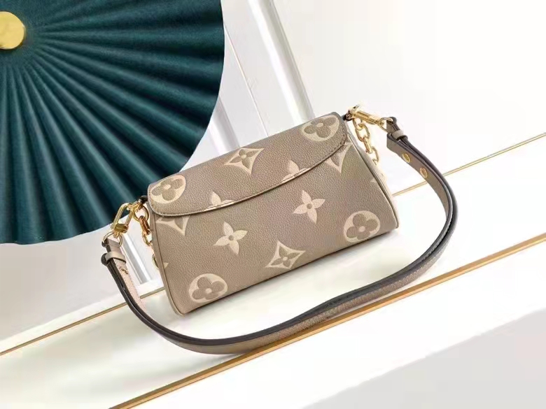 LV Favorite Bicolor Monogram Empreinte M45836 20cm