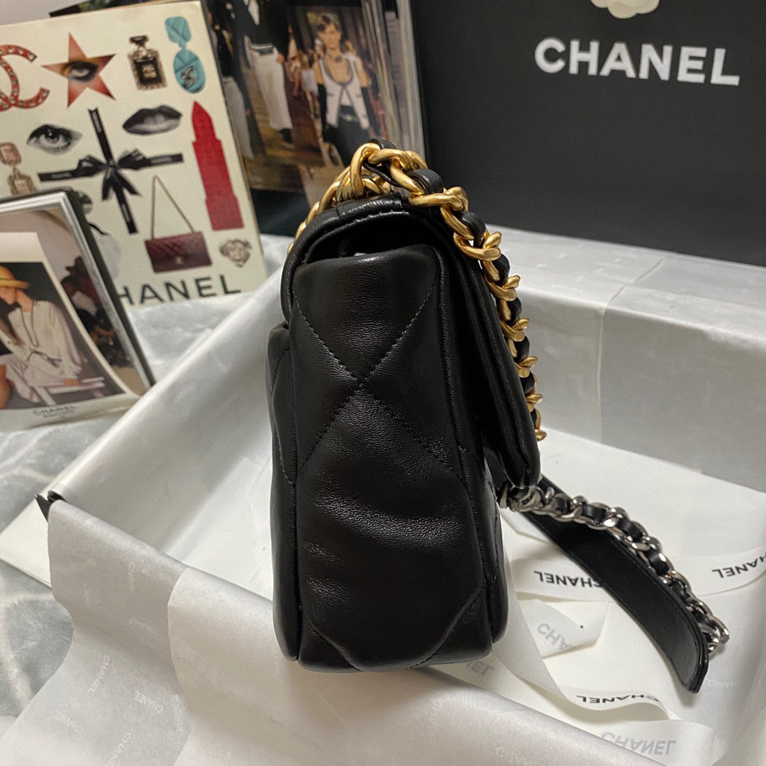 Ch**el 19 calfskin in black-26×16×9cm