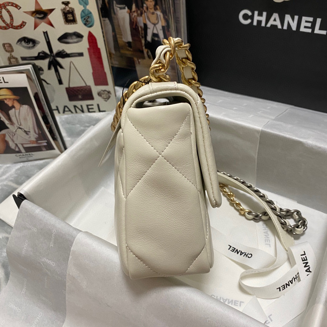 Ch**el 19 calfskin in white-26×16×9cm