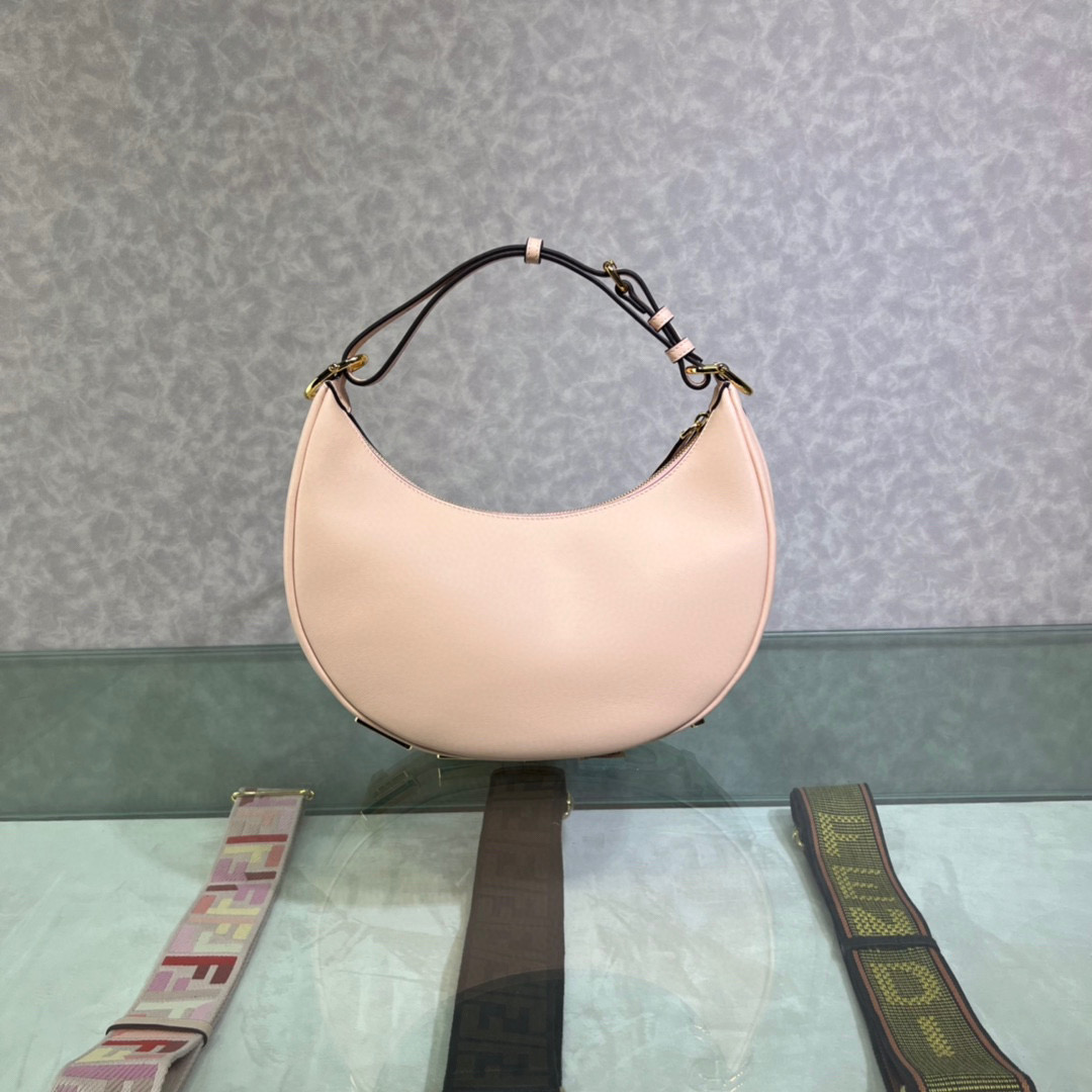 F**di praphy bag 8br789 29cm