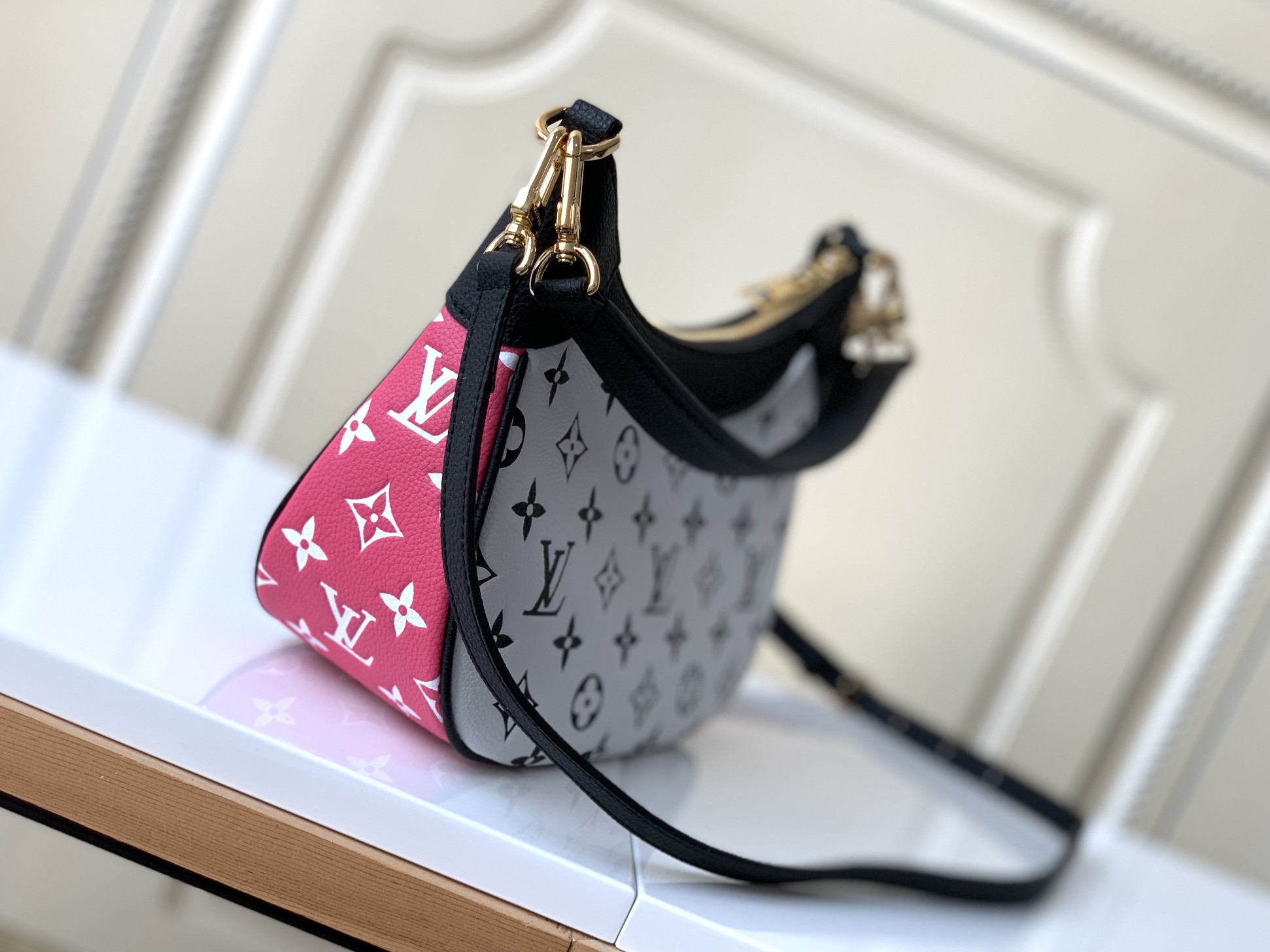 LV handbag M46002 22cm