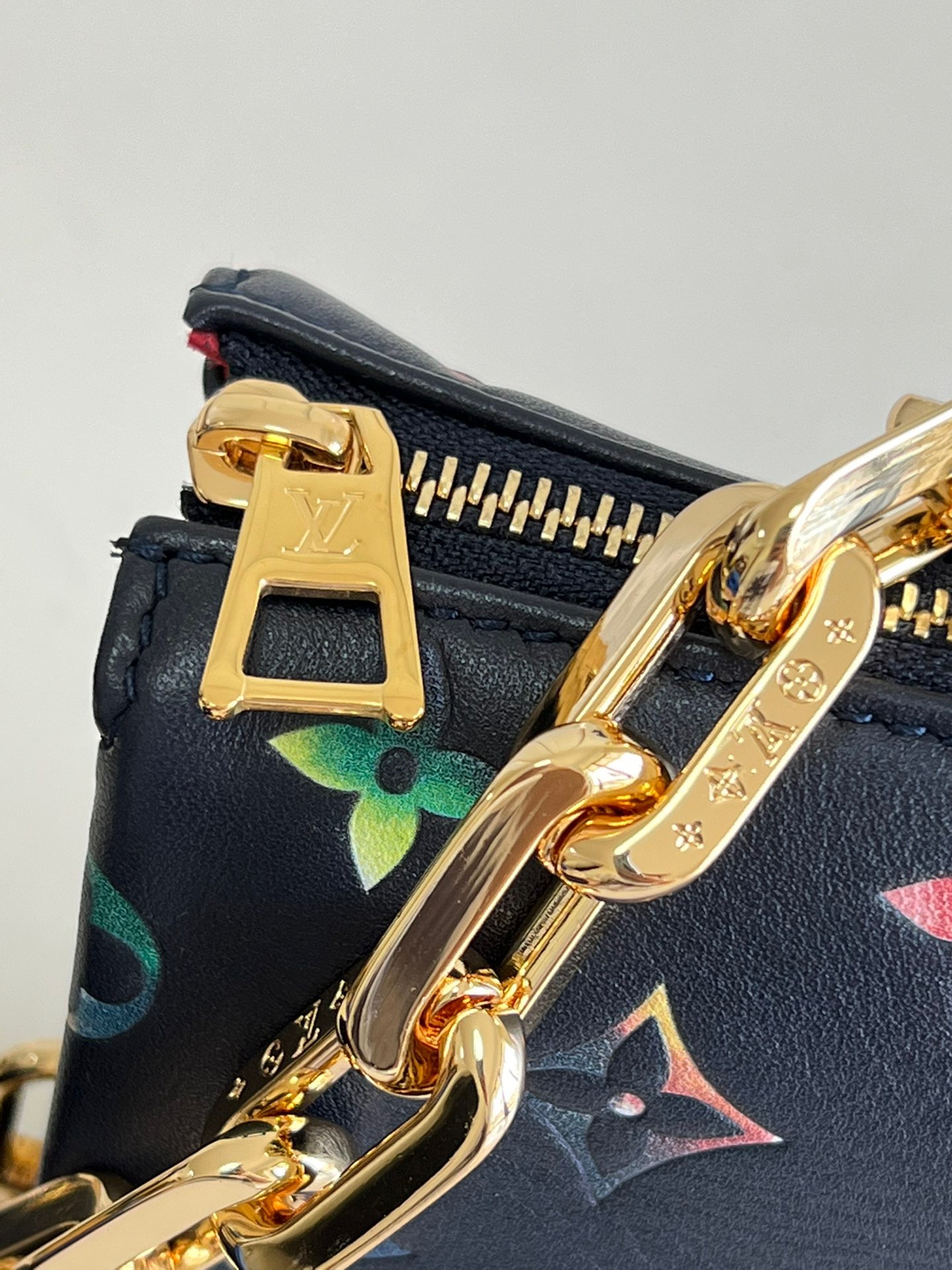 LV Coussin PM M57790 black 26cm