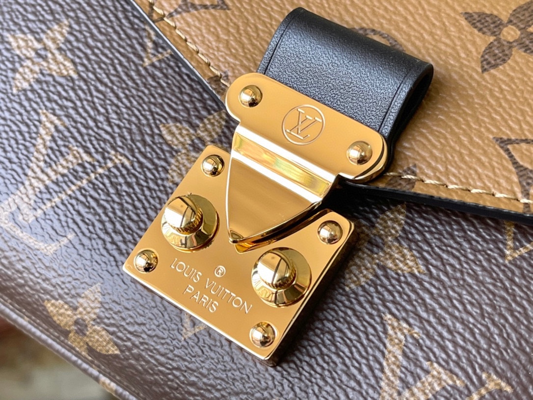 LV Pochette Métis East West handbag M46279– 21.5cm x 13.5cm x 6 cm