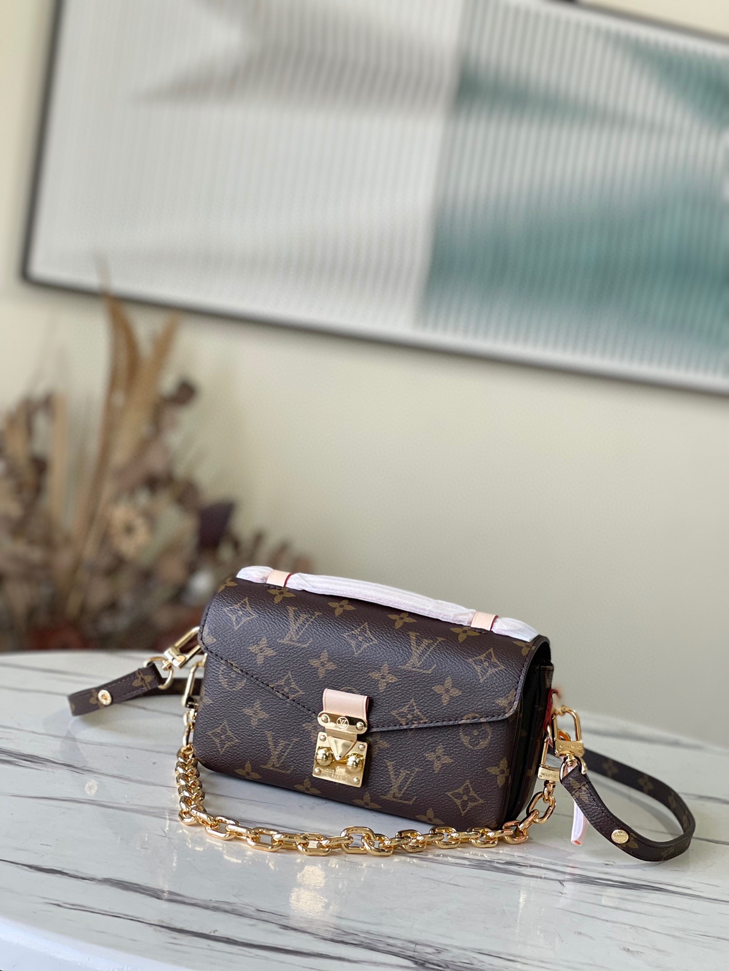 LV Pochette Métis East West handbag M46279 – 21.5 x 13.5 x 6 cm