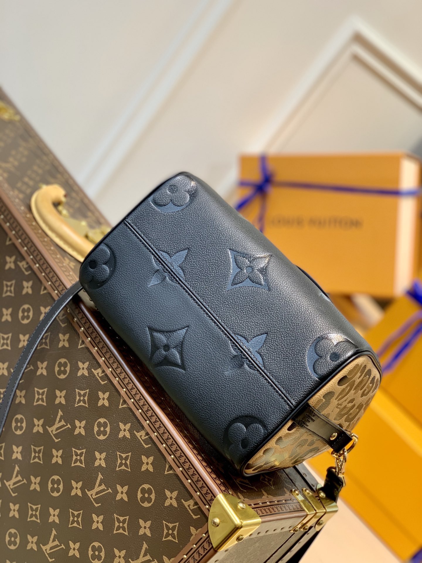LV SPEEDY BANDOULIÈRE 25 Monogram Empreinte Leather Black M58524 25cX19X15CM