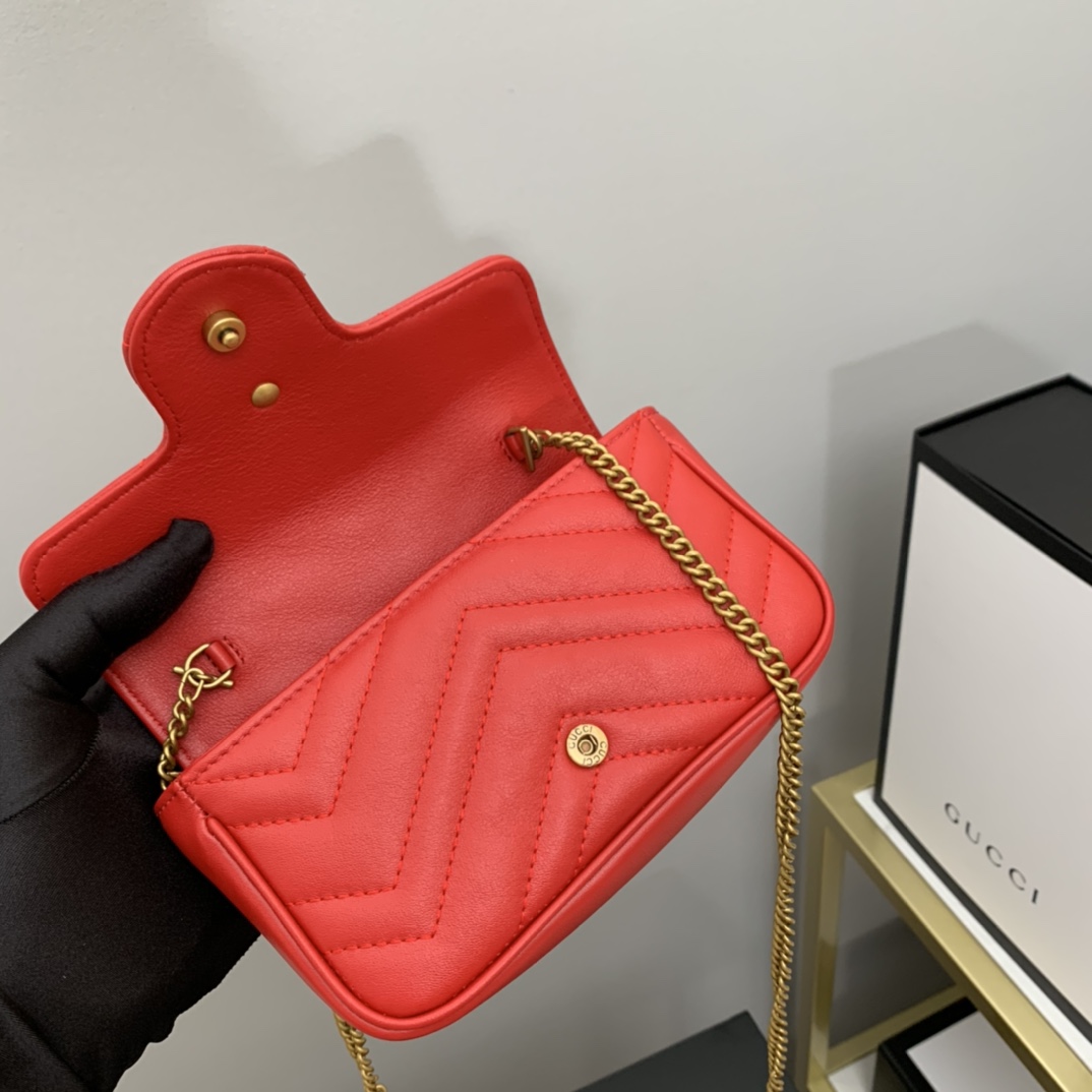 gg marmont matelassé S*per mini bag red 476433 - 16.5 x 10 x 4.5cm