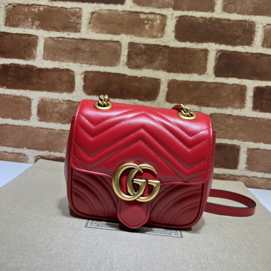 GG Marmont mini shoulder bag Red 739682 - 18x15x8cm