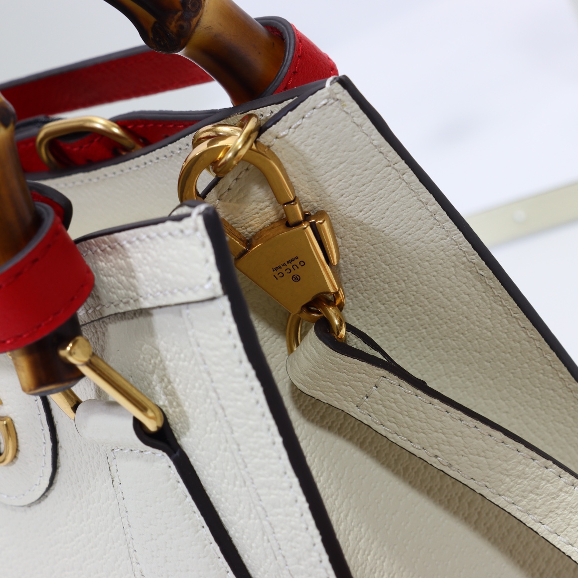 Gvc*1 diana mini tote bag white‎ 702732  - 20 x 16 x 10cm