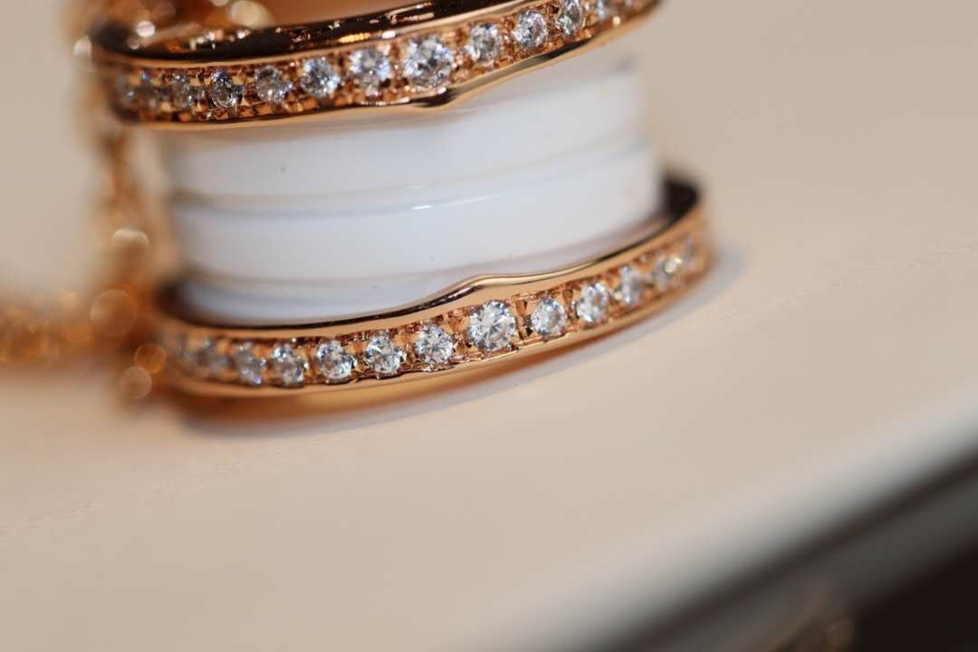 Bv1g*ai001cnc necklace