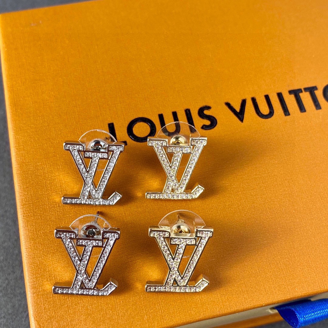 l0vis Vvtt0n earring 022