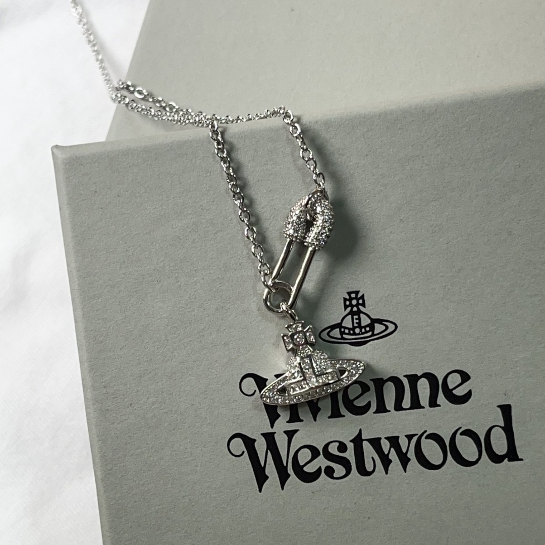Vivienne Westwood sliver necklace