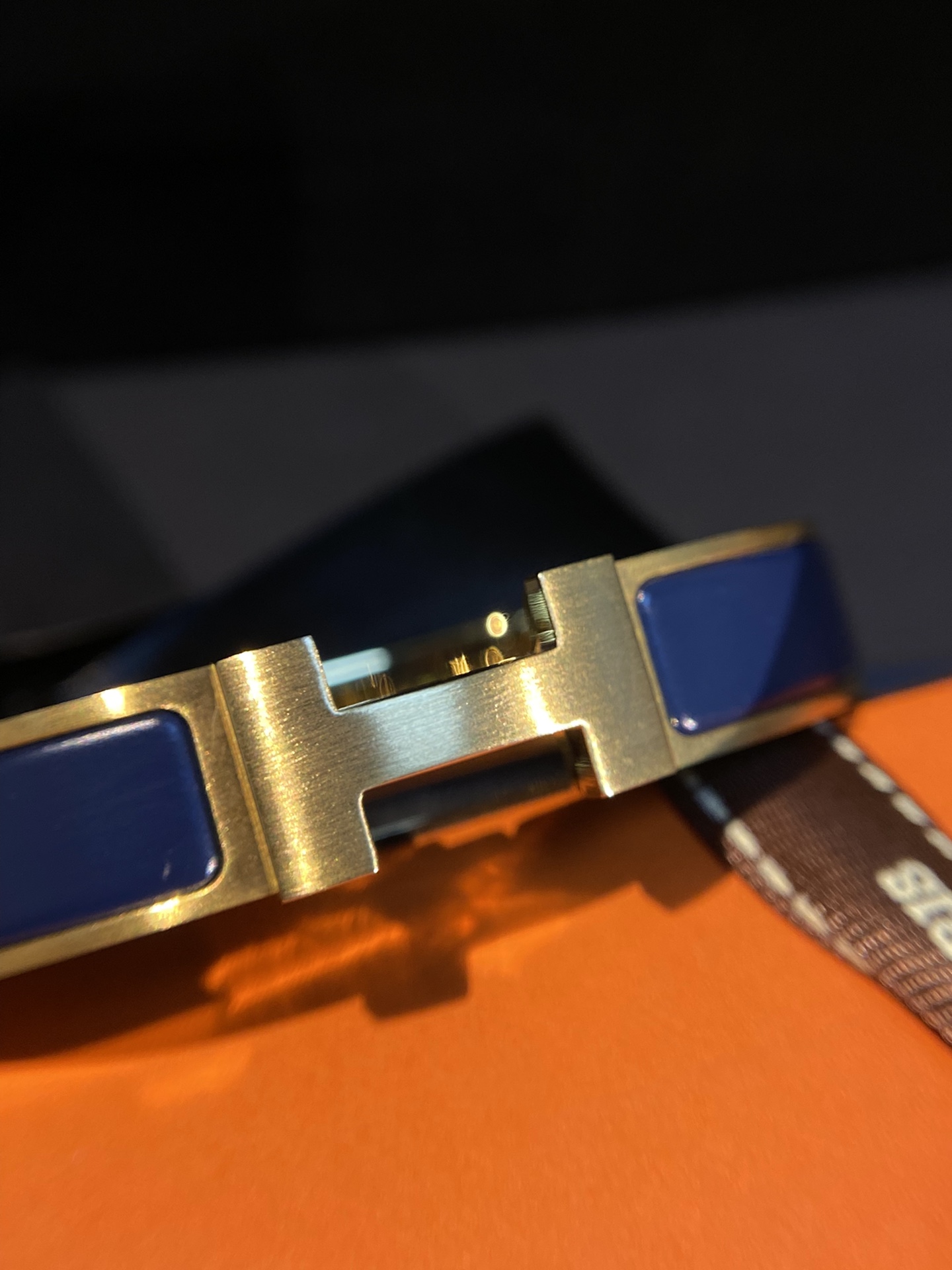 H**me5 hh bracelet 002 golden and blue