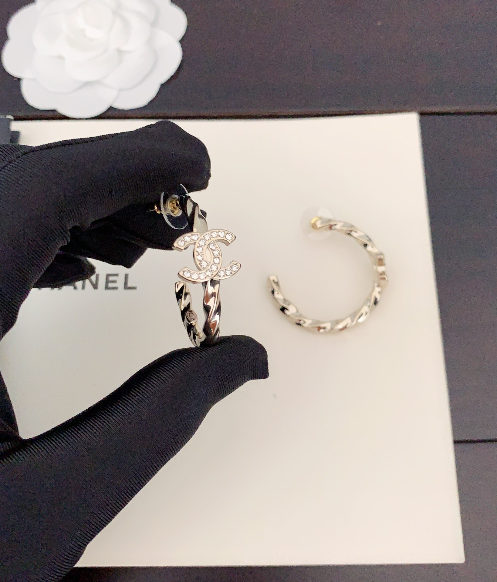 Ch**el zp 002 earrings