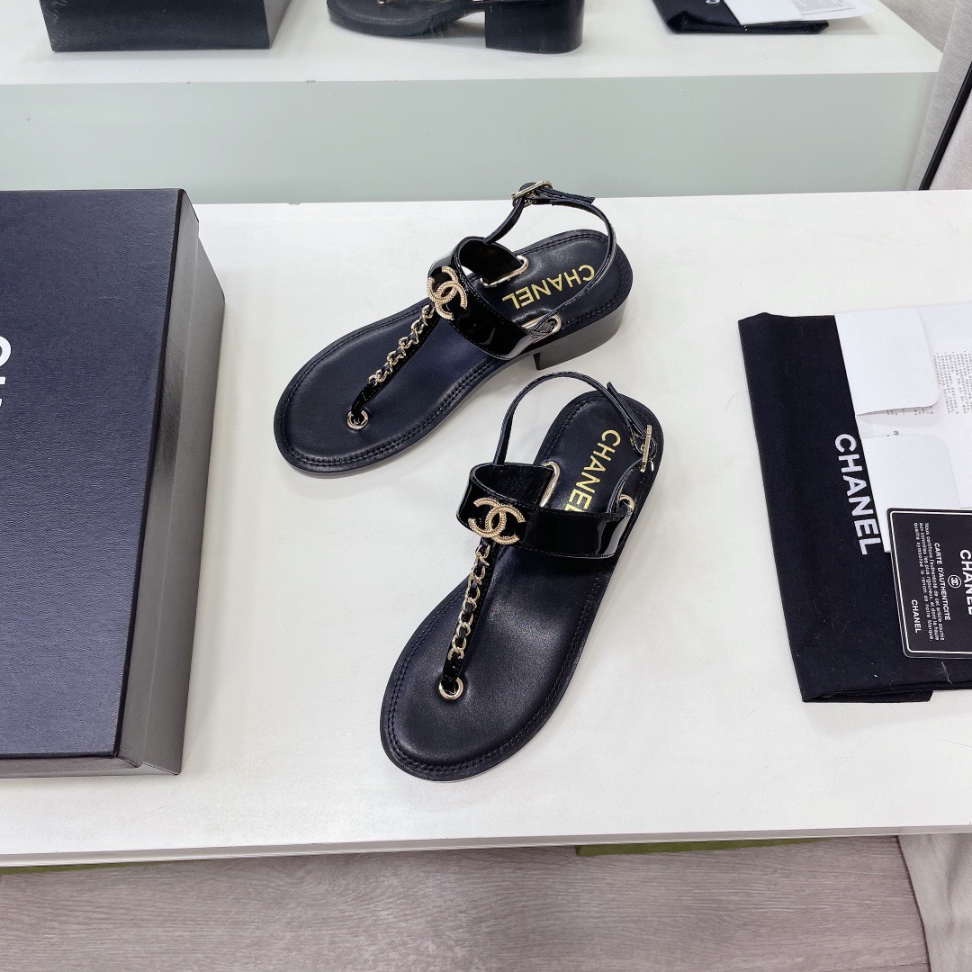 Ch**el sandals black